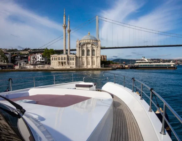 Private Cruise In The Bosphorus Strait
